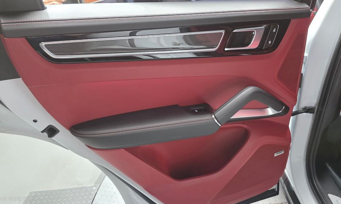 Porsche Cayenne 2023