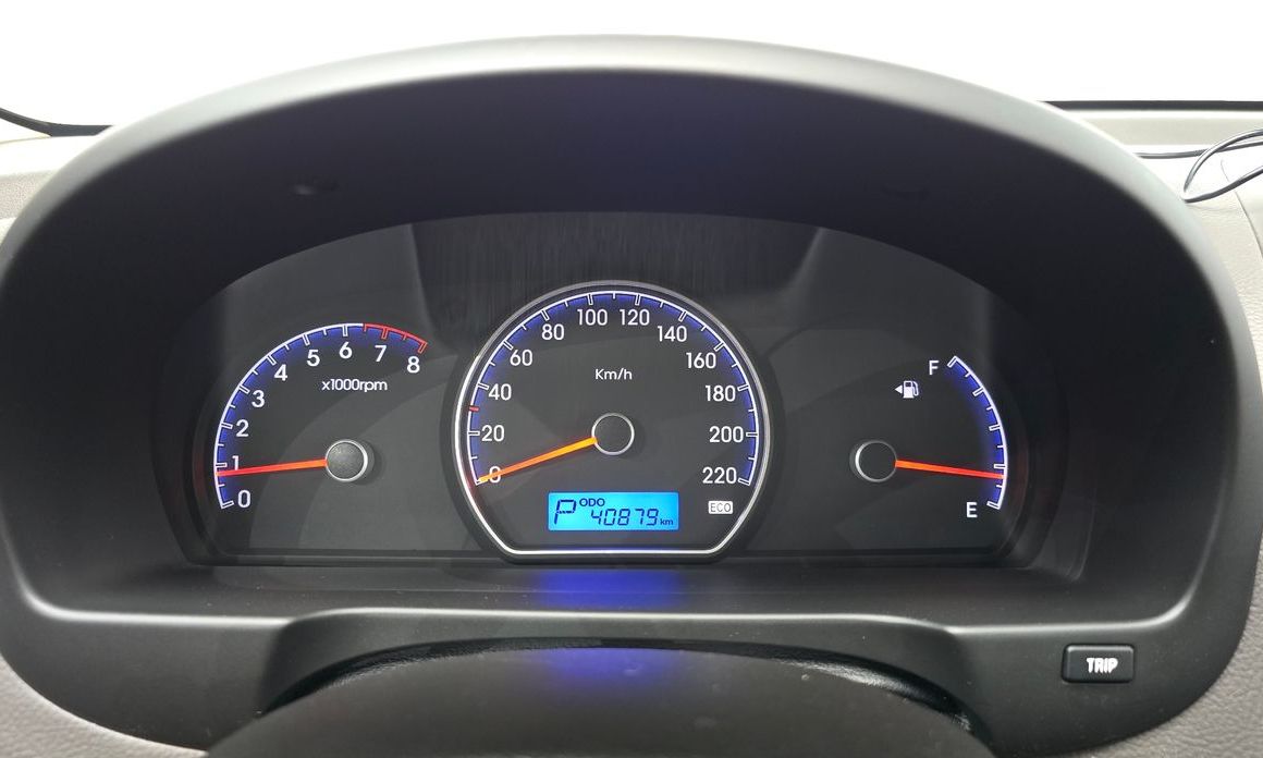Hyundai AVANTE 2010
