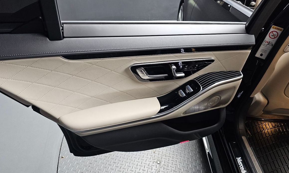 Mercedes-Benz S-Class 2025