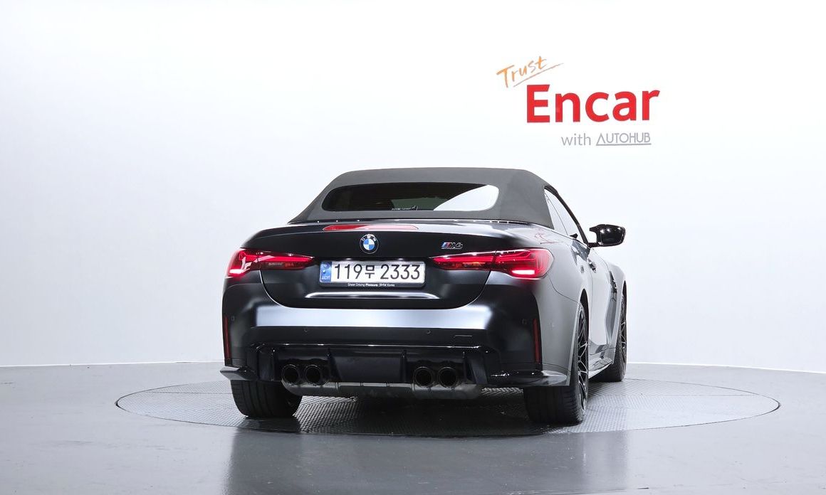 BMW M4 2025