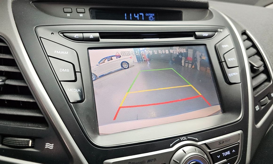 Hyundai AVANTE 2015