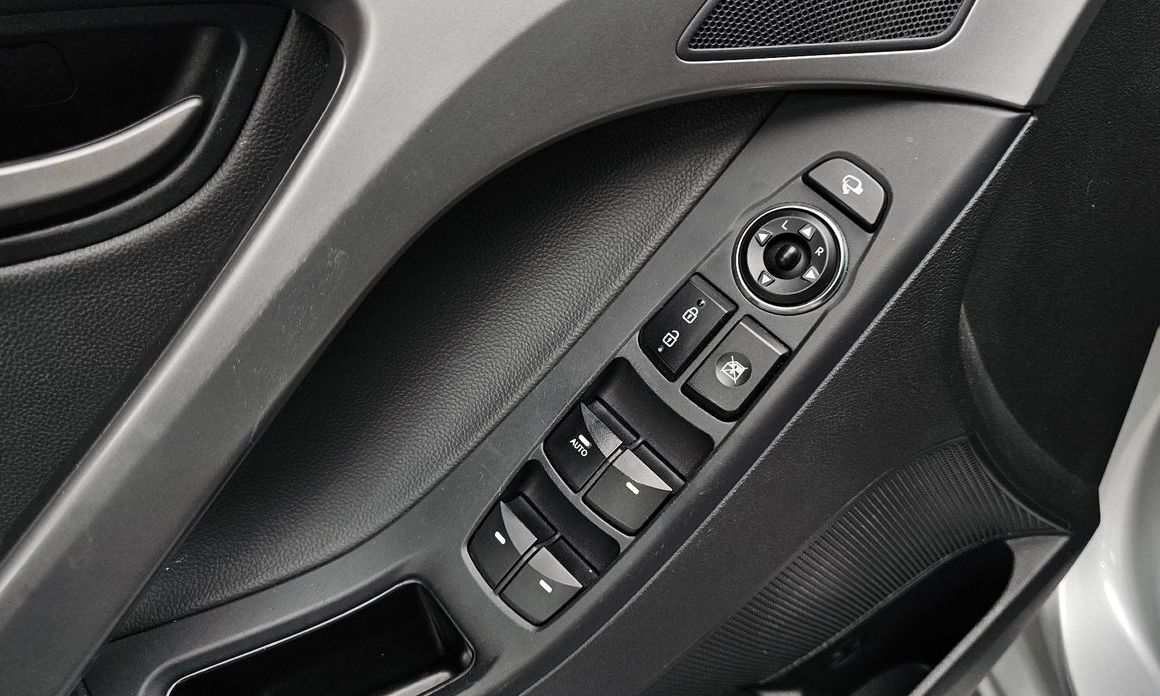 Hyundai AVANTE 2015
