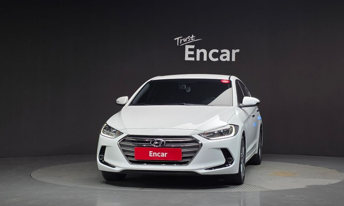 Hyundai AVANTE 2016