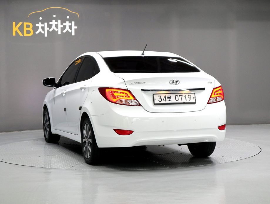 Hyundai Accent 2016