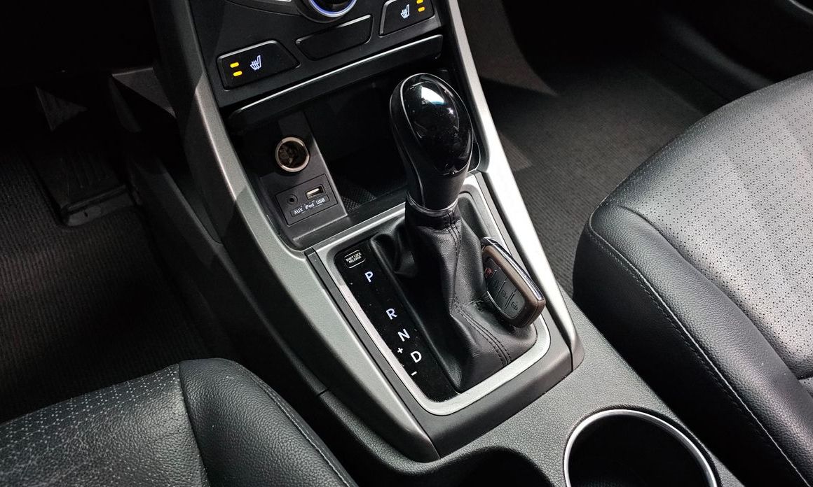 Hyundai AVANTE 2015