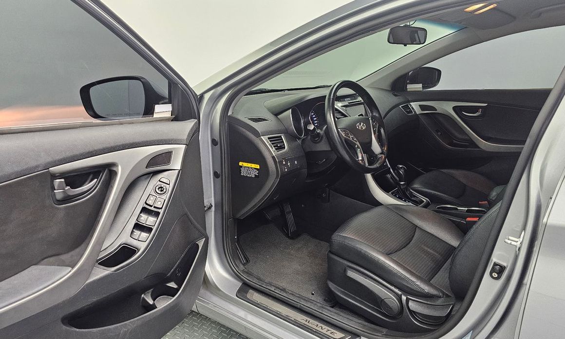 Hyundai AVANTE 2014