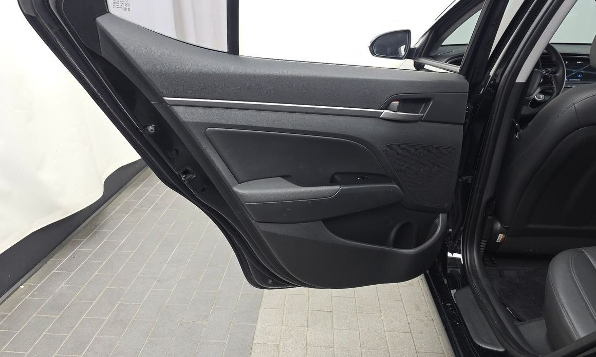 Hyundai AVANTE 2018