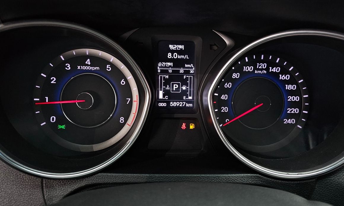 Hyundai AVANTE 2015