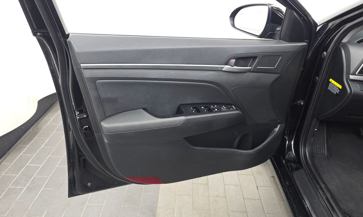 Hyundai AVANTE 2018