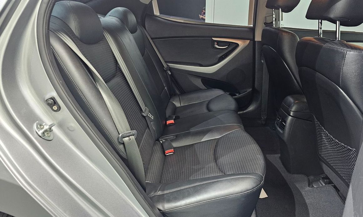 Hyundai AVANTE 2014