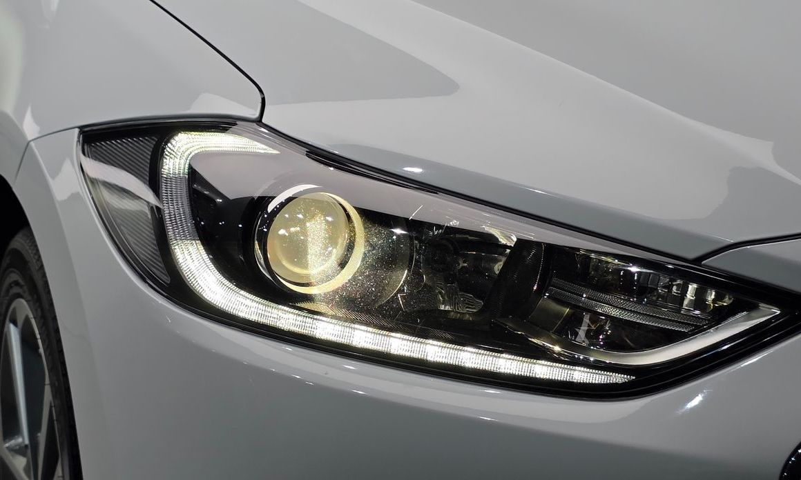 Hyundai AVANTE 2016
