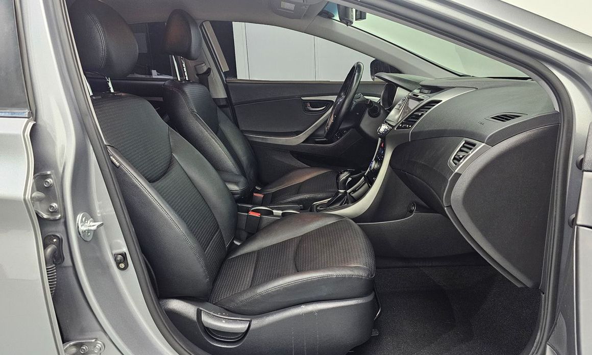 Hyundai AVANTE 2014