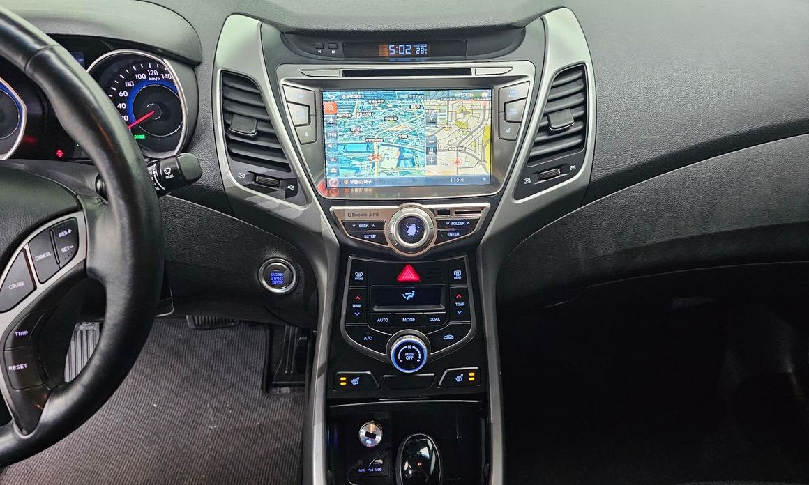 Hyundai AVANTE 2014
