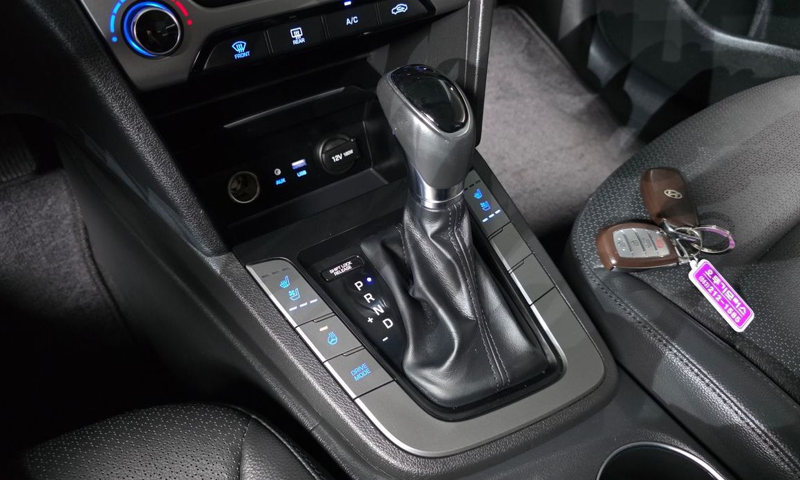 Hyundai AVANTE 2016