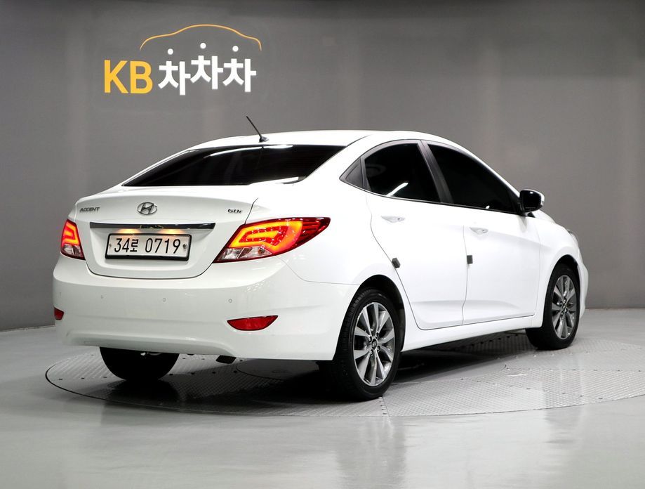 Hyundai Accent 2016