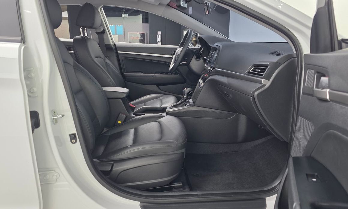 Hyundai AVANTE 2019