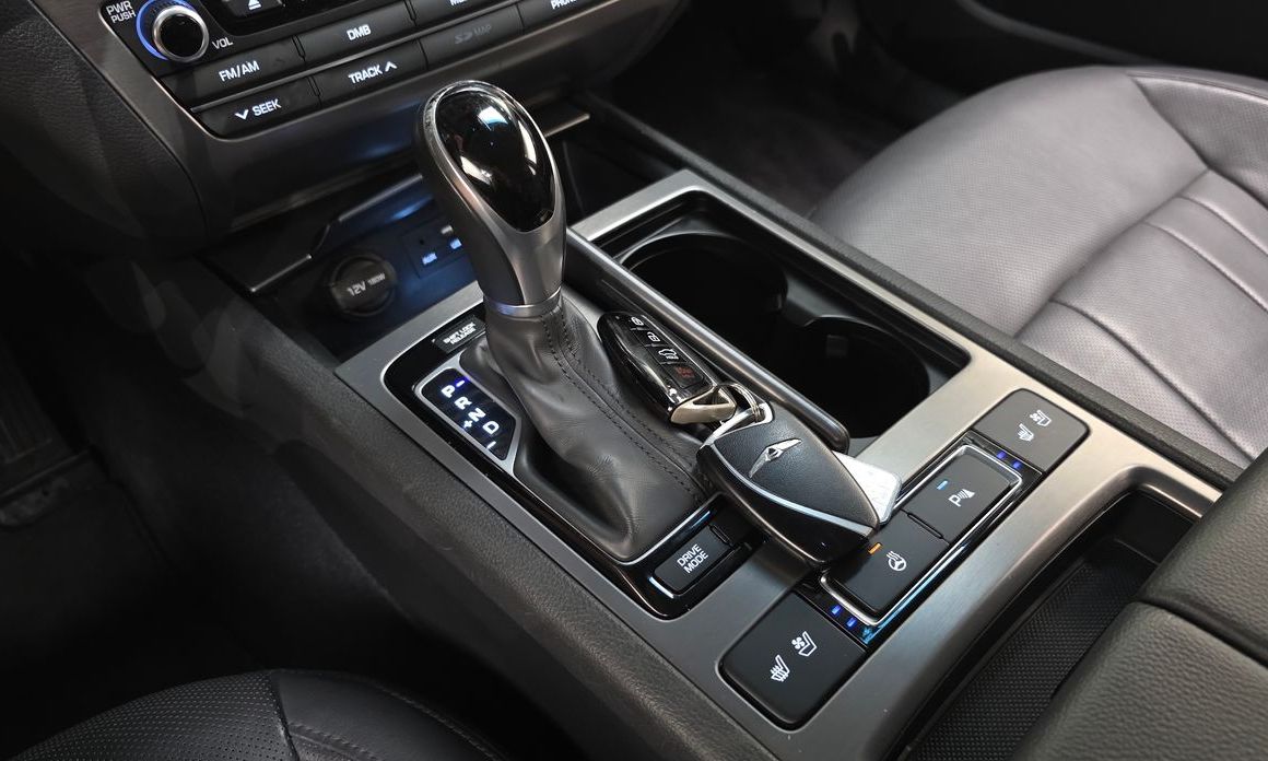 Hyundai Genesis 2015