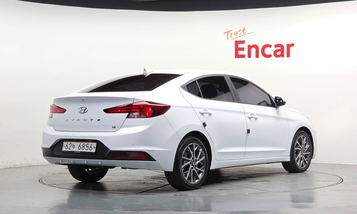 Hyundai AVANTE 2019