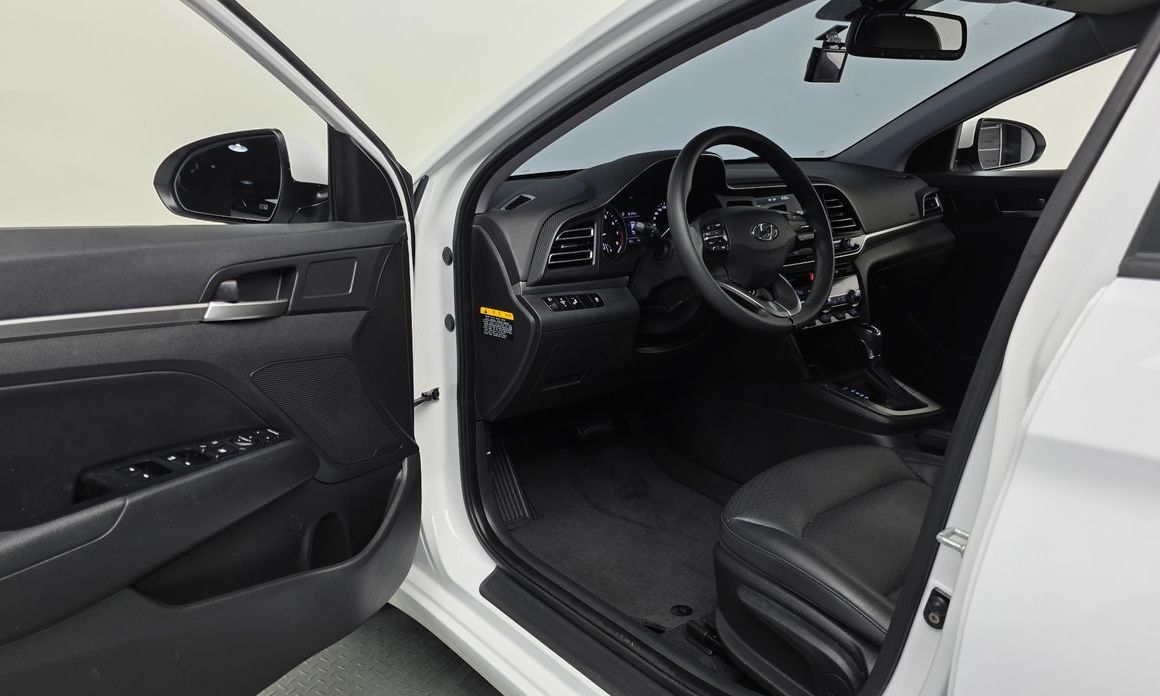 Hyundai AVANTE 2019