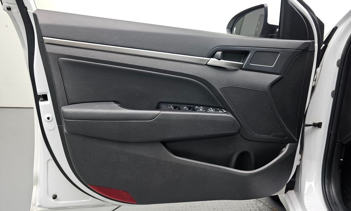 Hyundai AVANTE 2020