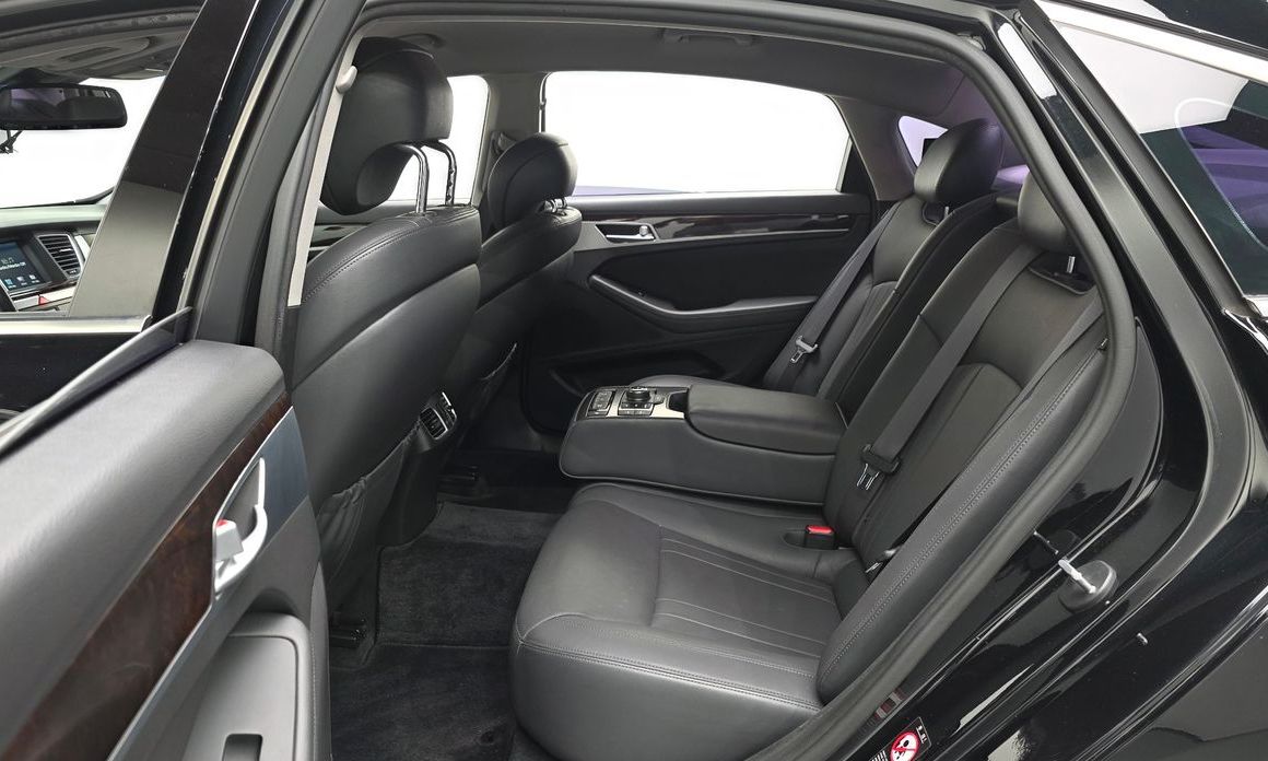 Hyundai Genesis 2015