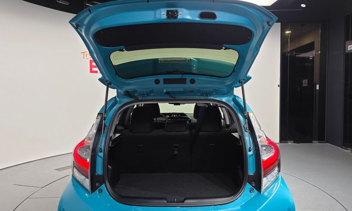 Toyota Prius 2019