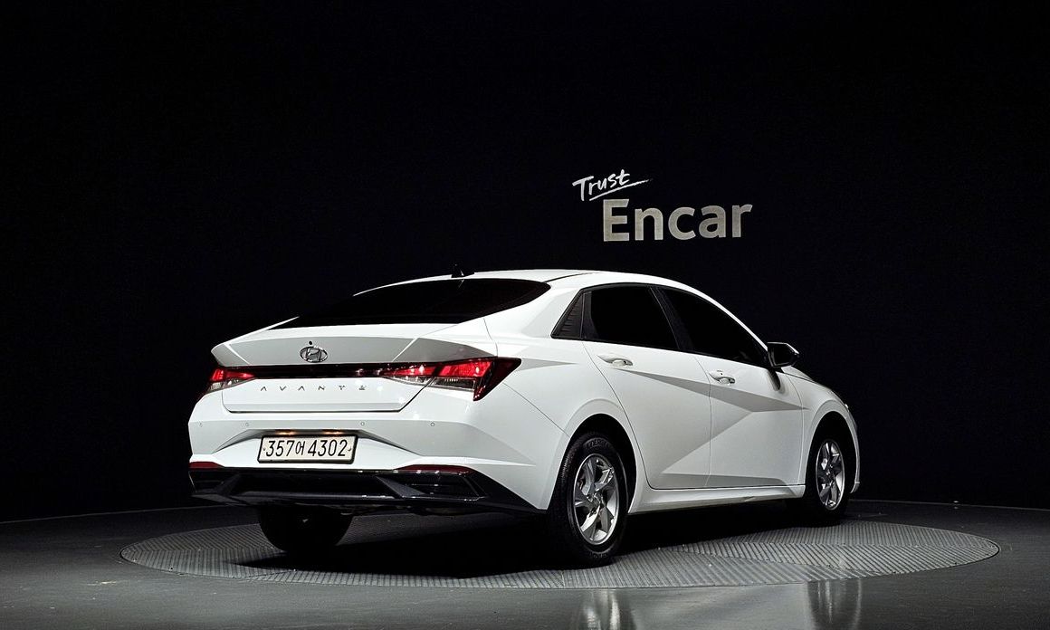 Hyundai AVANTE 2021
