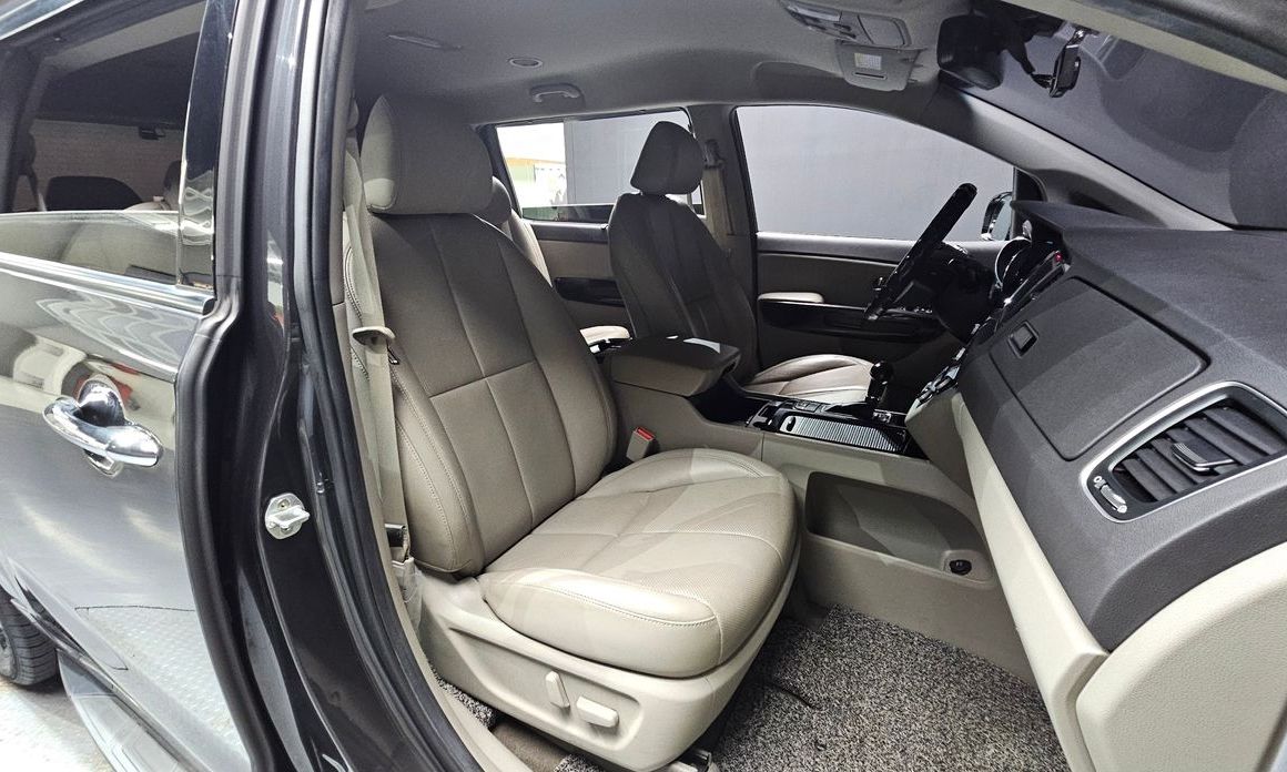 Kia Canival 2016