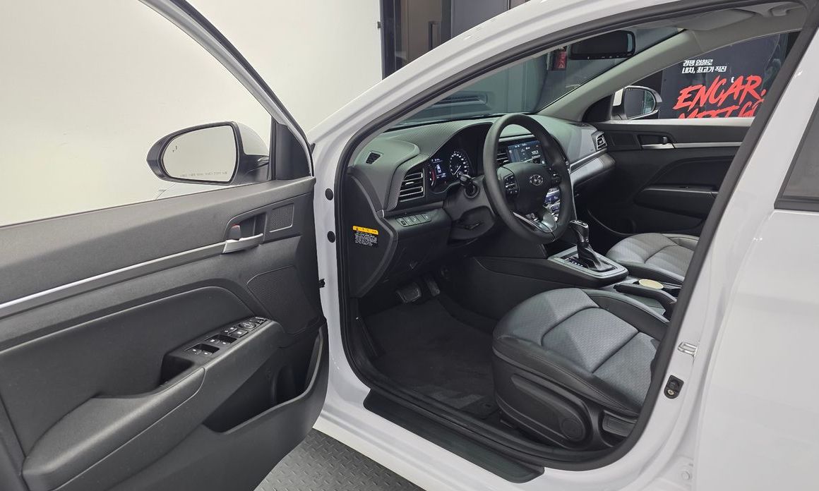 Hyundai AVANTE 2020