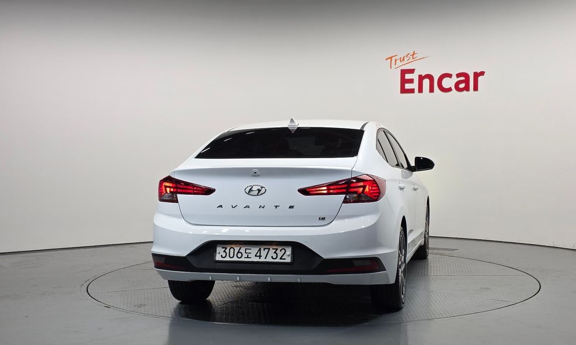Hyundai AVANTE 2020