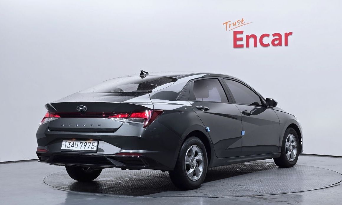 Hyundai AVANTE 2021