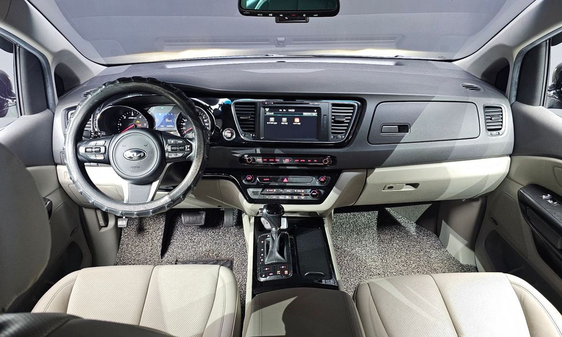 Kia Canival 2016