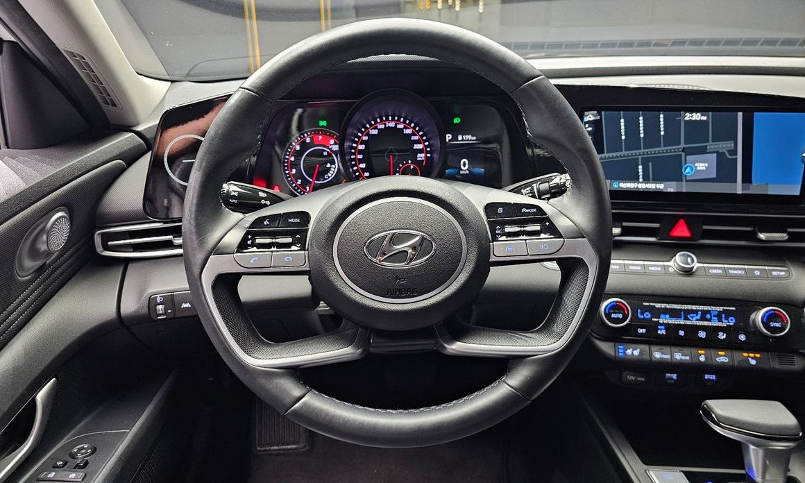 Hyundai AVANTE 2021
