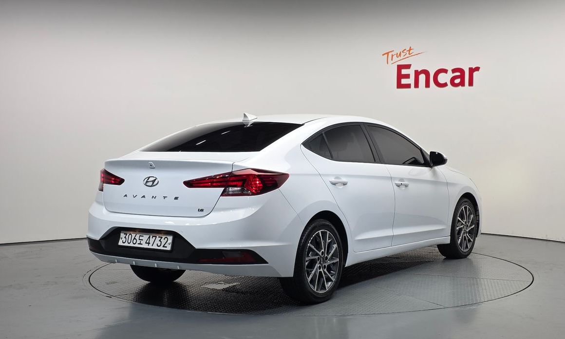 Hyundai AVANTE 2020