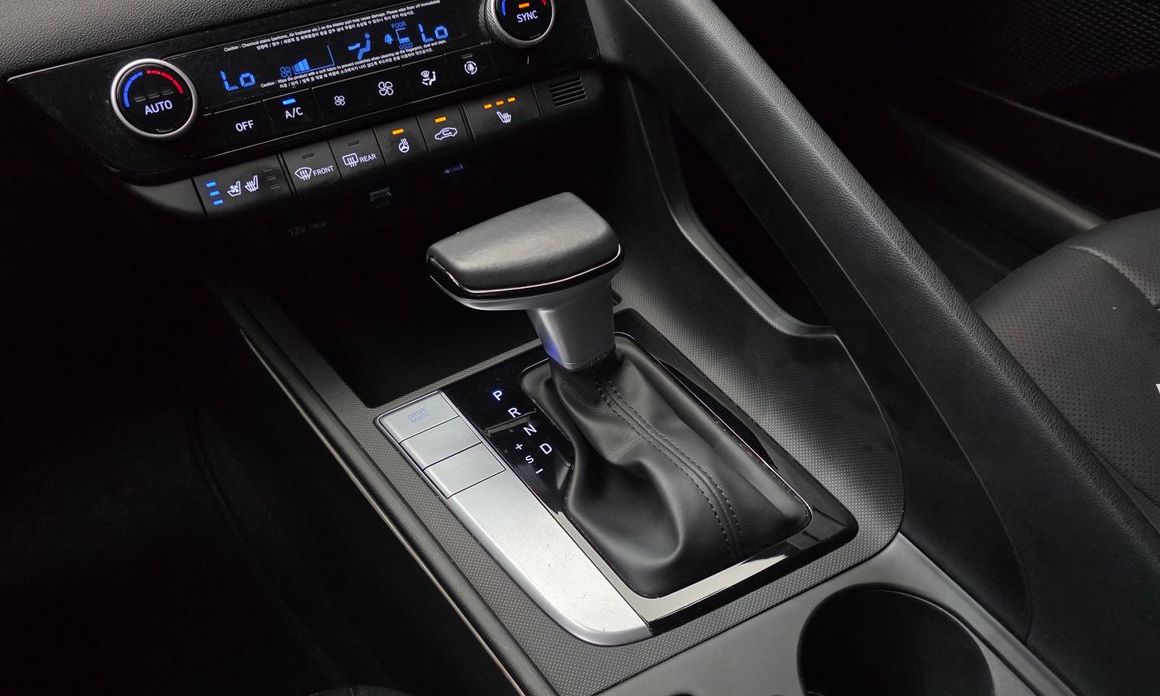 Hyundai AVANTE 2021