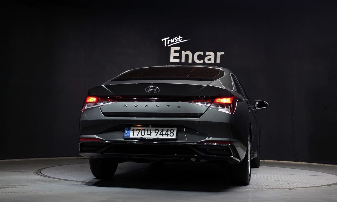Hyundai AVANTE 2021