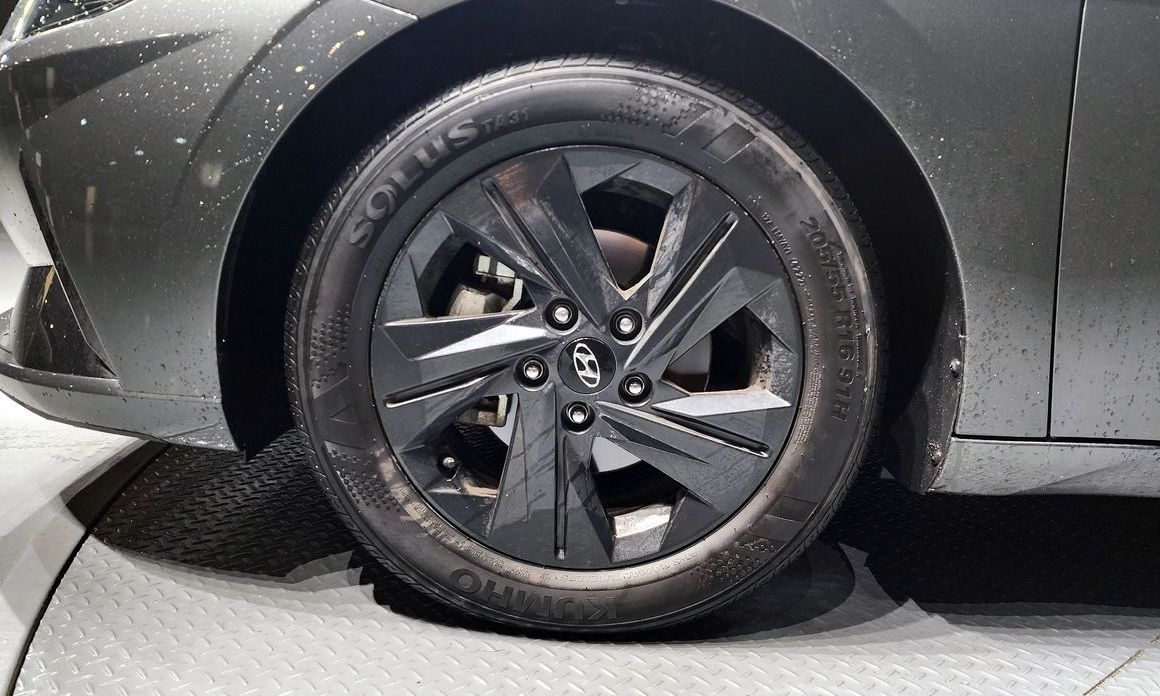 Hyundai AVANTE 2023