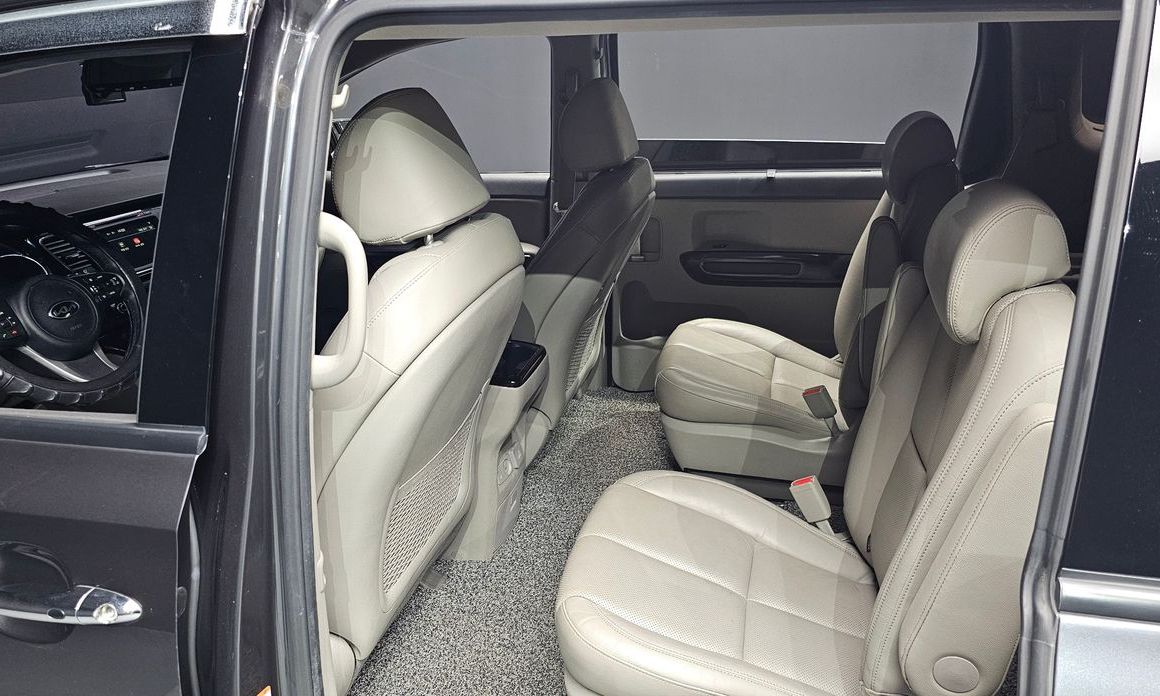 Kia Canival 2016