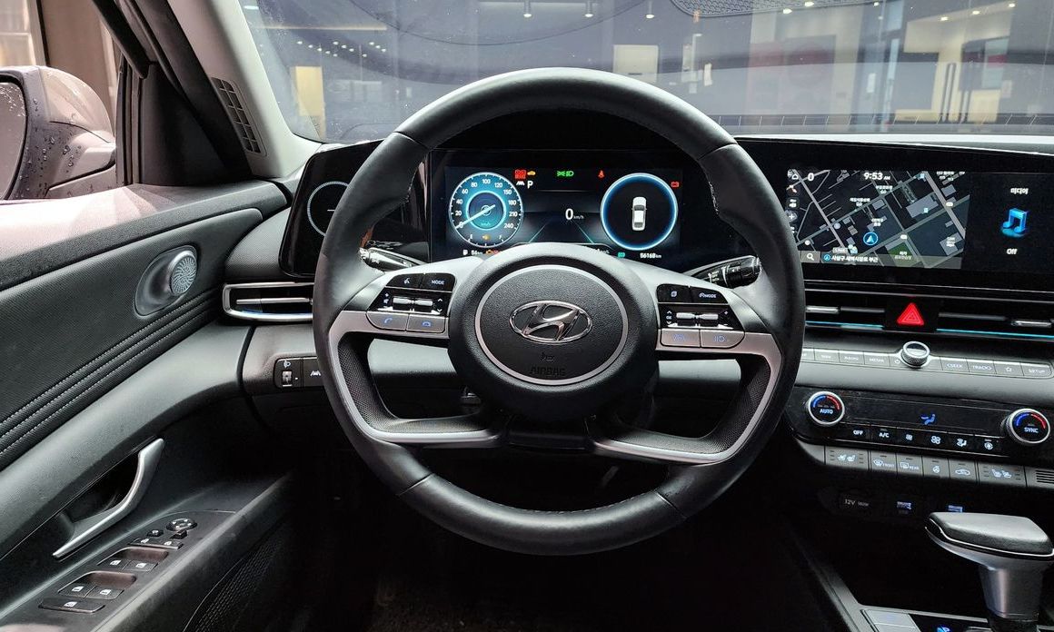 Hyundai AVANTE 2023