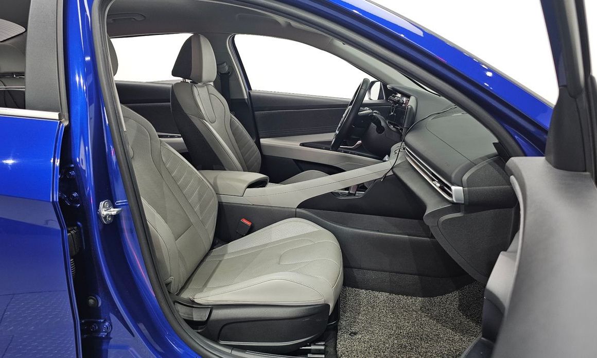 Hyundai AVANTE 2021