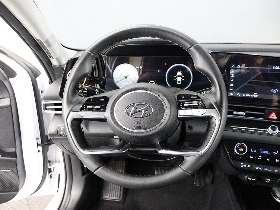 Hyundai AVANTE 2021