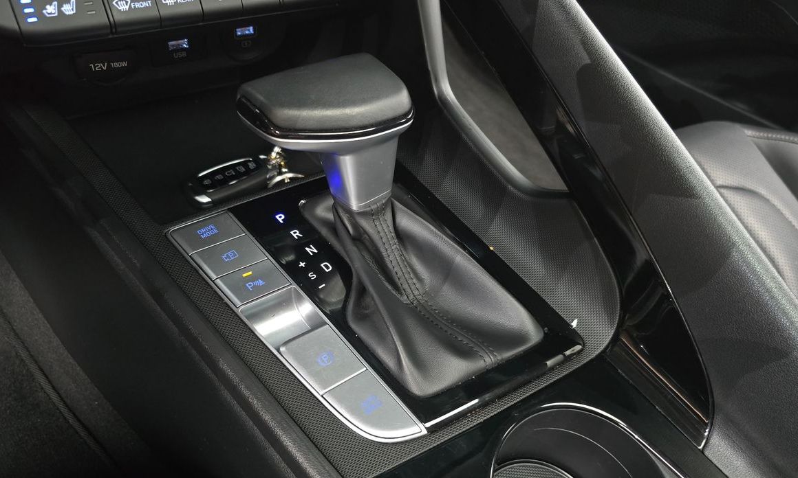 Hyundai AVANTE 2021