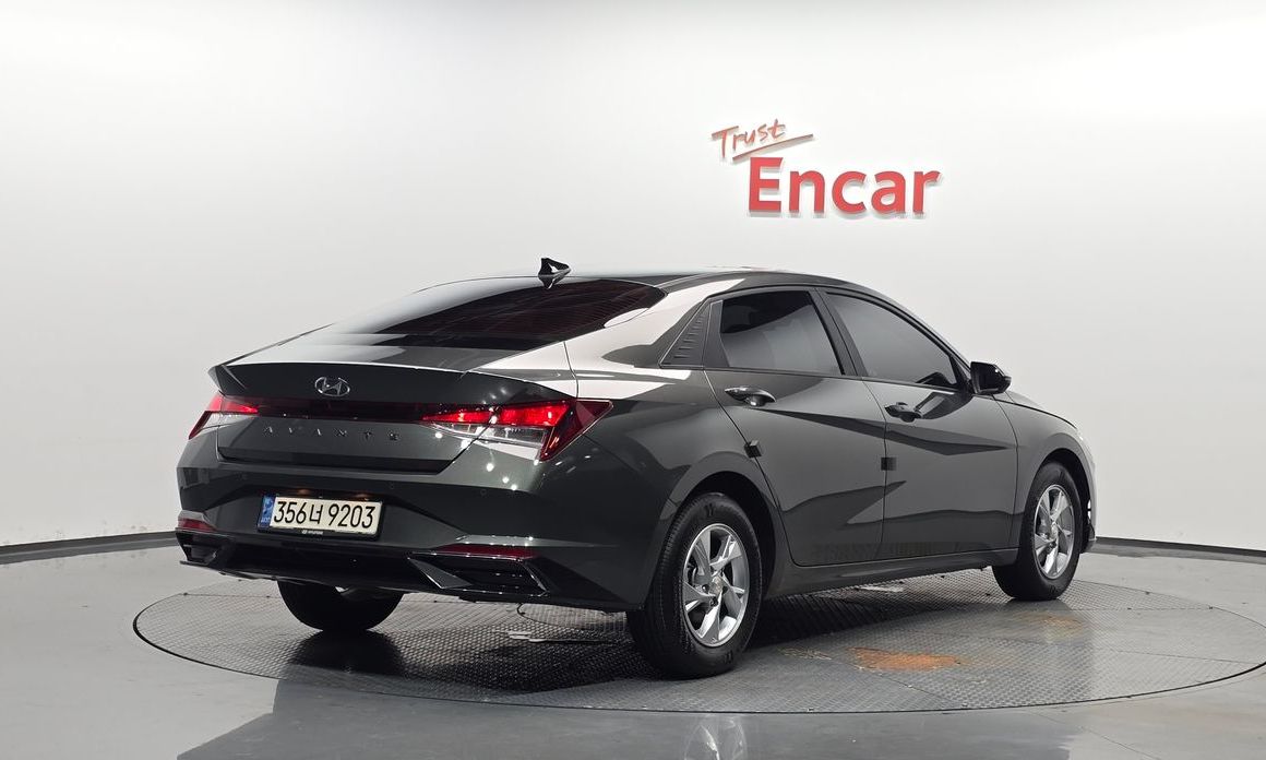 Hyundai AVANTE 2021