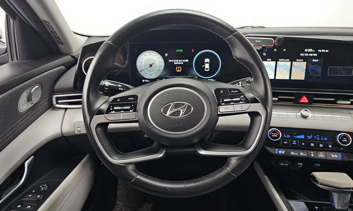 Hyundai AVANTE 2021