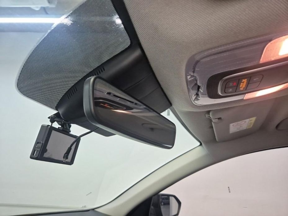 Hyundai AVANTE 2021