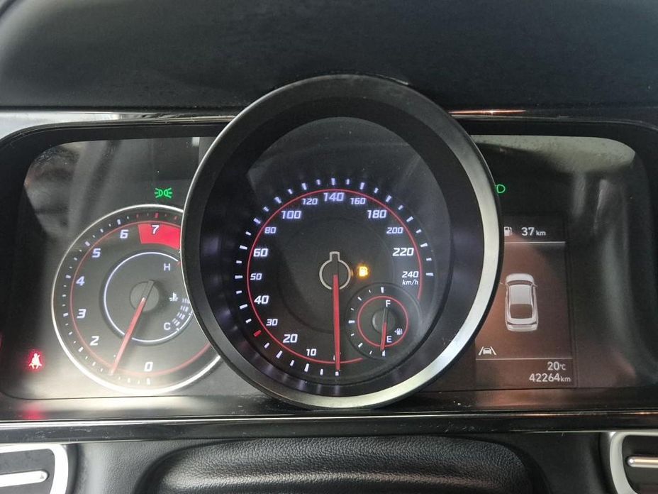 Hyundai AVANTE 2021