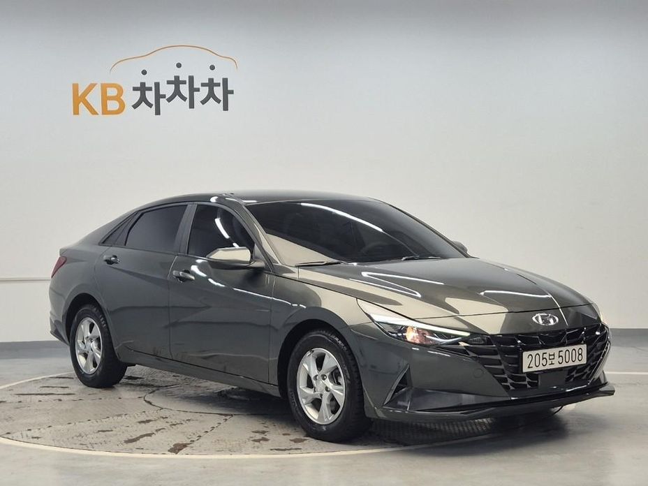 Hyundai AVANTE 2021