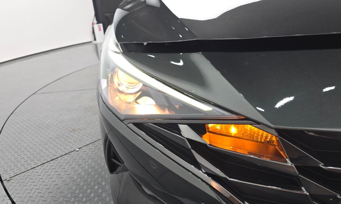 Hyundai AVANTE 2021