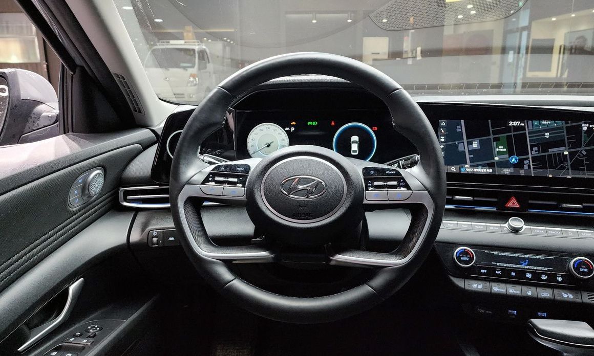 Hyundai AVANTE 2021
