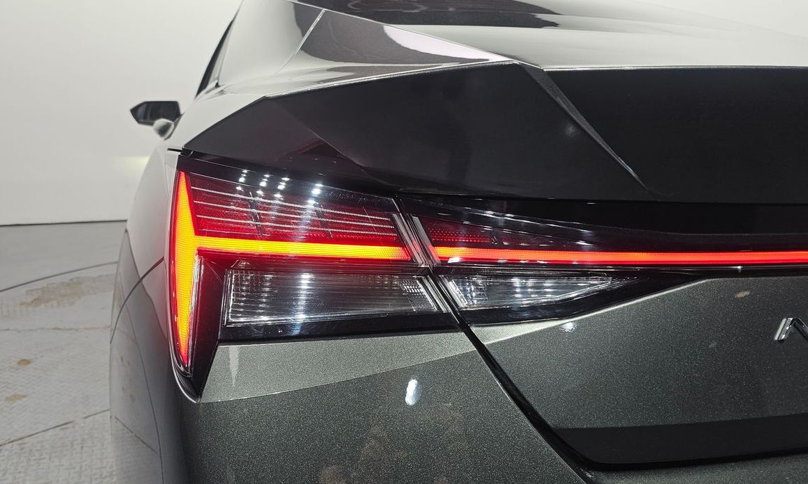 Hyundai AVANTE 2022
